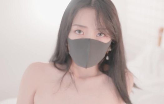 POV секс с красивой и нежной азиаткой в маске
