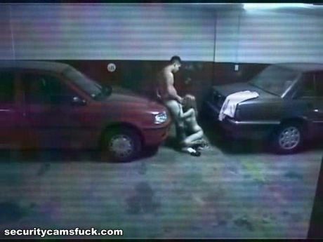 Секс с видео с камеры на паркинге